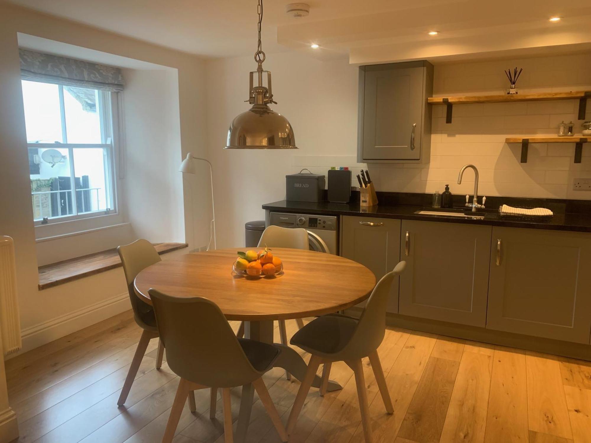 Georgian Holiday Apartment In بوسكاسِل المظهر الخارجي الصورة