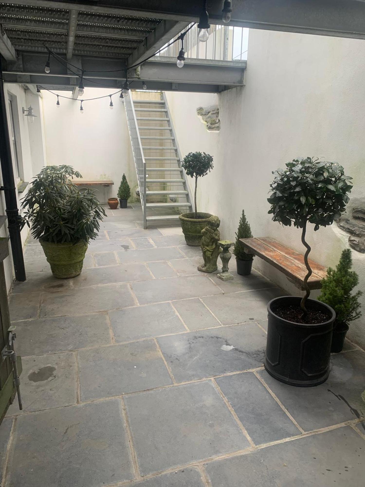 Georgian Holiday Apartment In بوسكاسِل المظهر الخارجي الصورة